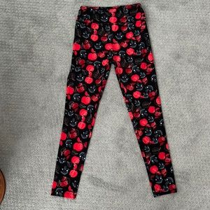 LulaRoe apple leggings, one size fits all